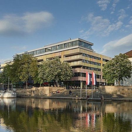 Marrahaus Heilbronn | Gebäude mit Flachdach aus der ferne